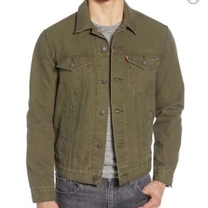 Men’s Levi’s button up